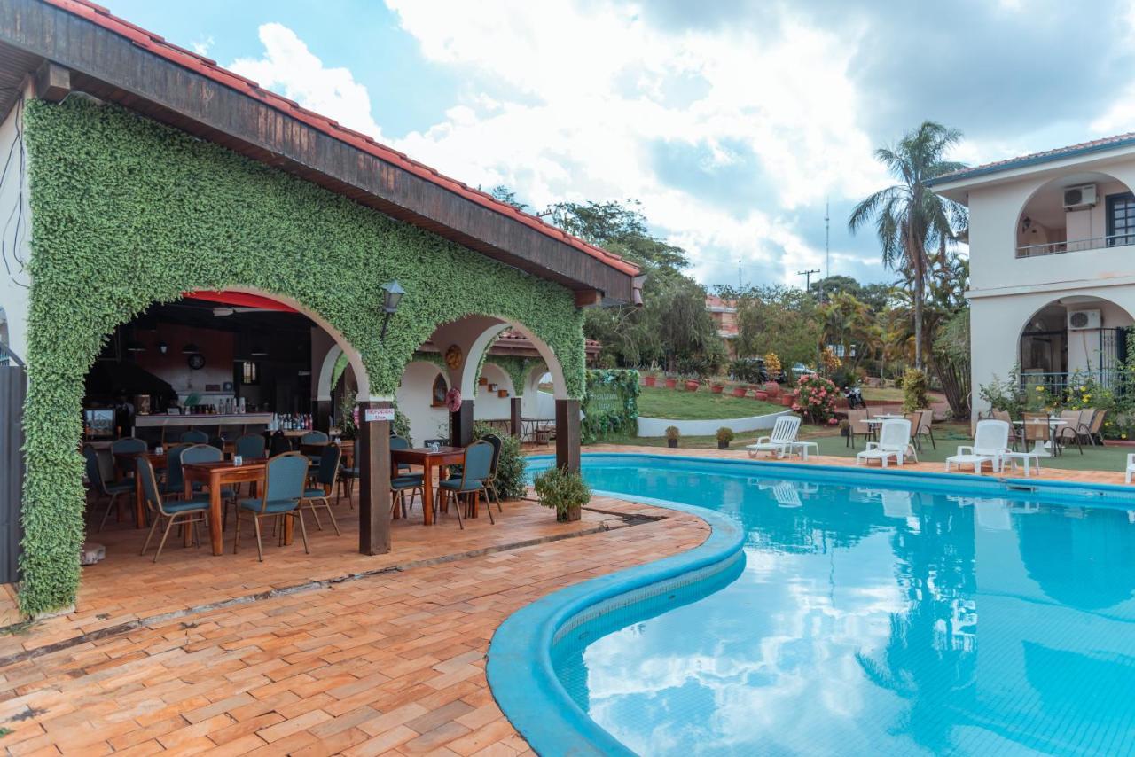 Casa Blanca Hotel Ciudad del Este Exterior foto